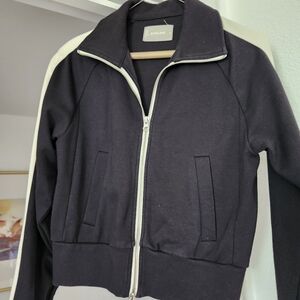 Everlane Dream Ponte Black Jacket with Stripe